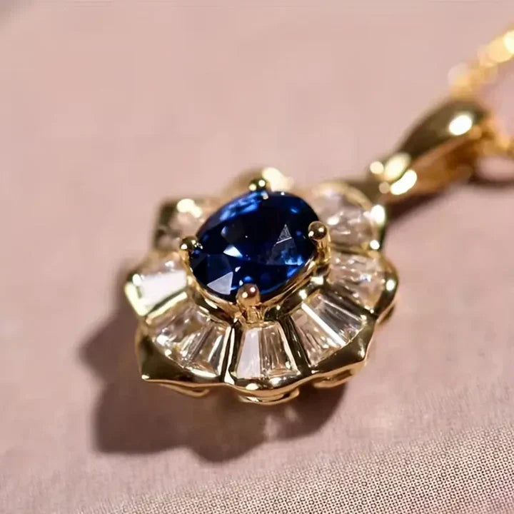 Blauwe ketting in goud