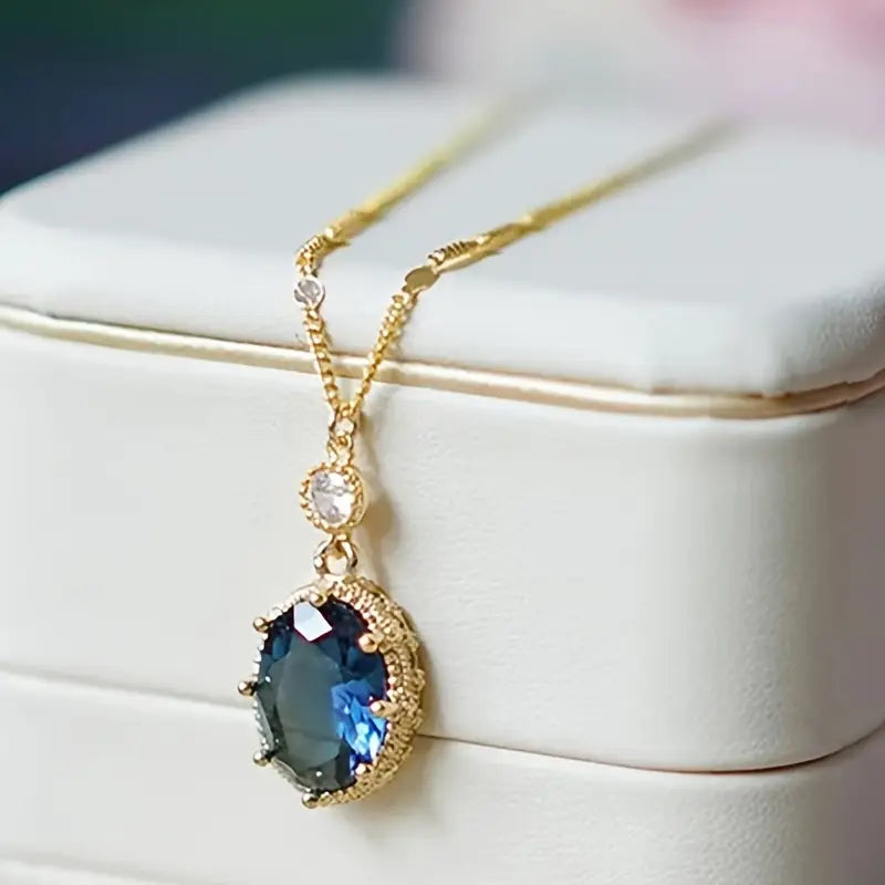 Ketting Thessia Lunebray in goud