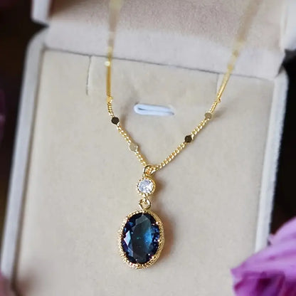 Ketting Thessia Lunebray in goud