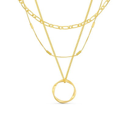 Drierijige ketting met open cirkel in goud