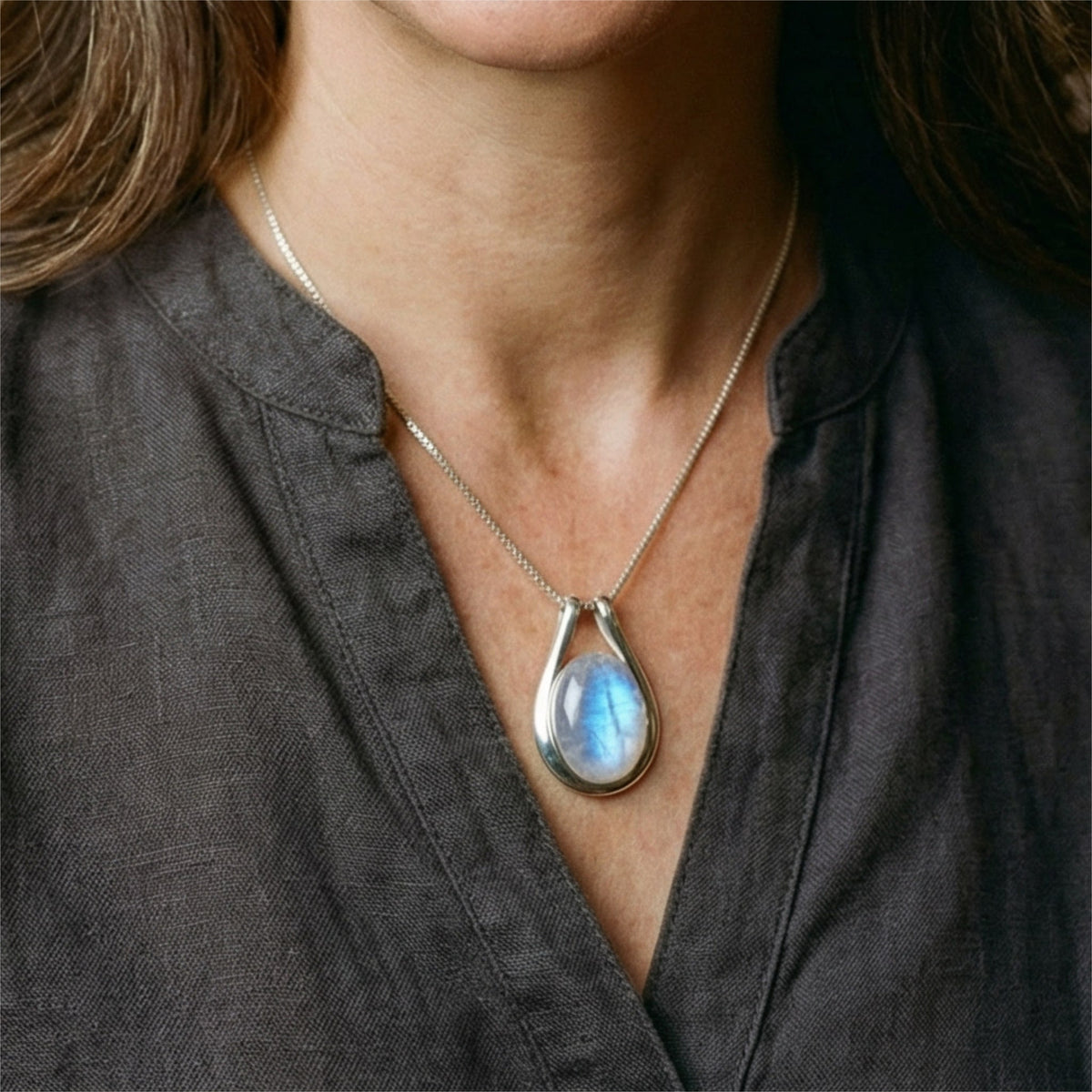 Vintage witte opaalketting in goud