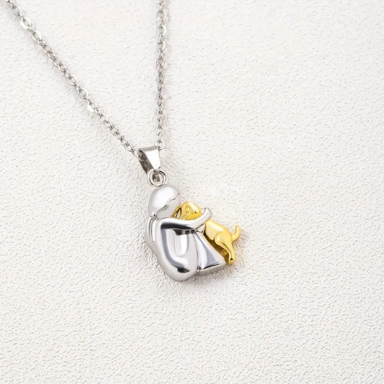 Ketting Meisje met haar Hond in goud