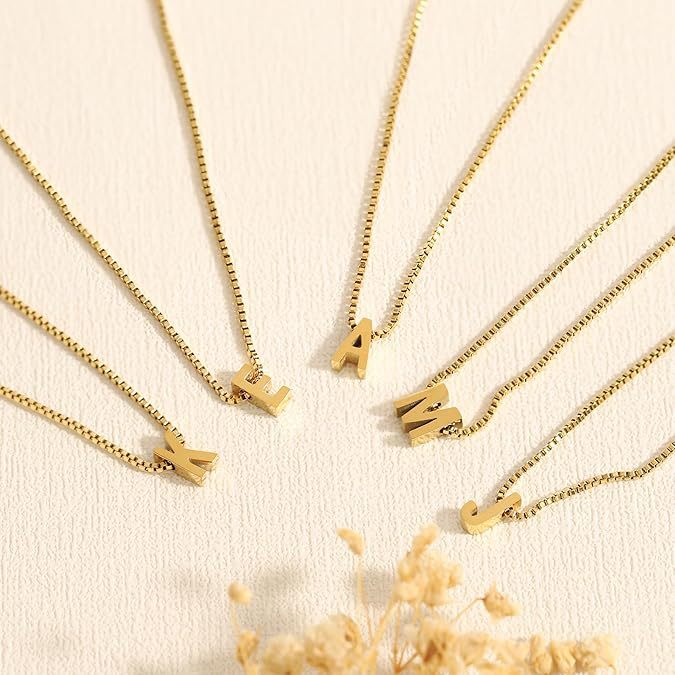 Ketting met initiaal Liefdesbrief in goud