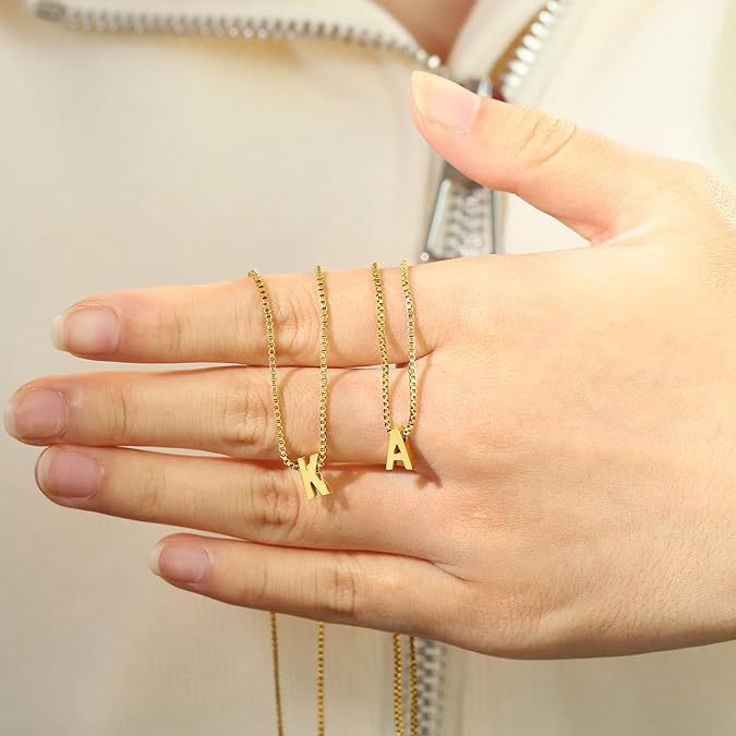 Ketting met initiaal Liefdesbrief in goud