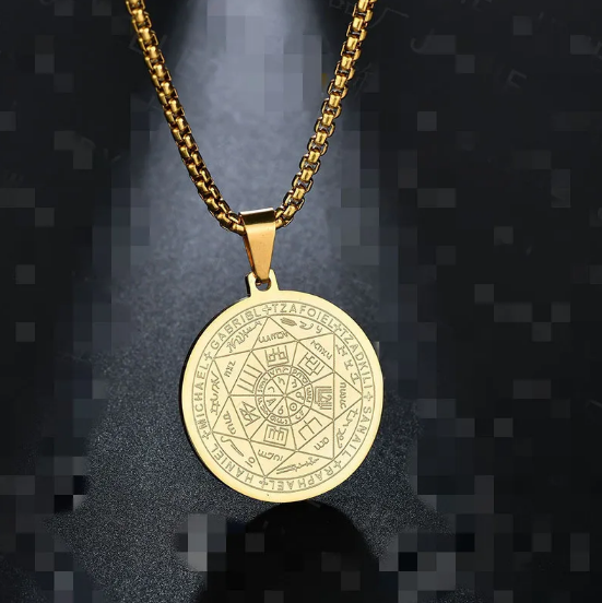 Ketting met engelenmedaille en zes sterren | Goud