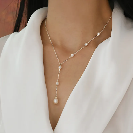 Ketting met zoetwaterparels in goud