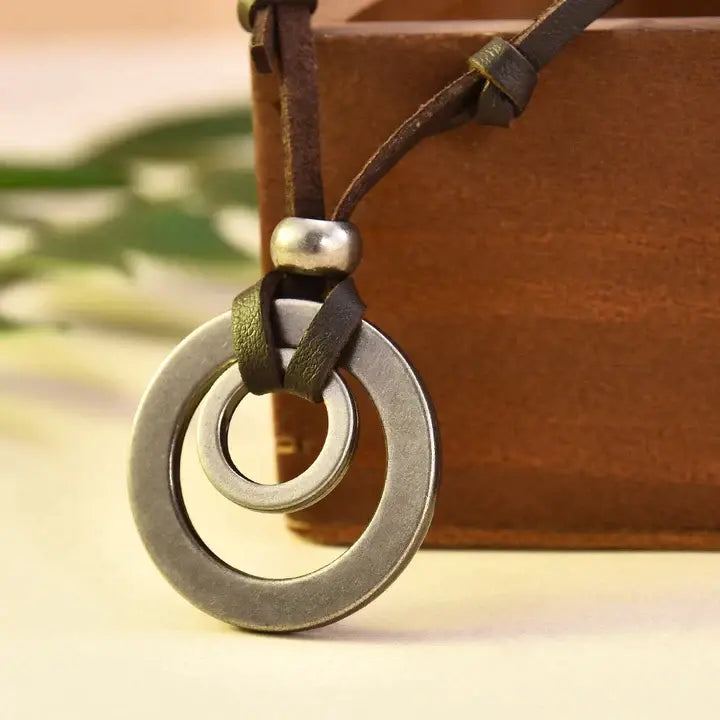 Leren ketting in retrostijl in goud