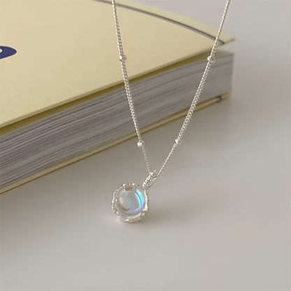 Maansteenketting in goud