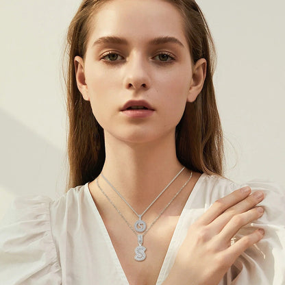 Pavé-initialenketting in wit goud