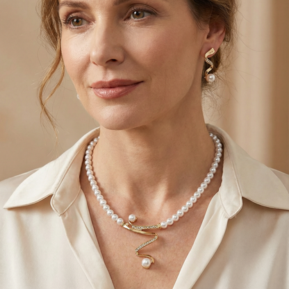 Cadeauset met natuurlijke parels: ketting en oorbellen in goud