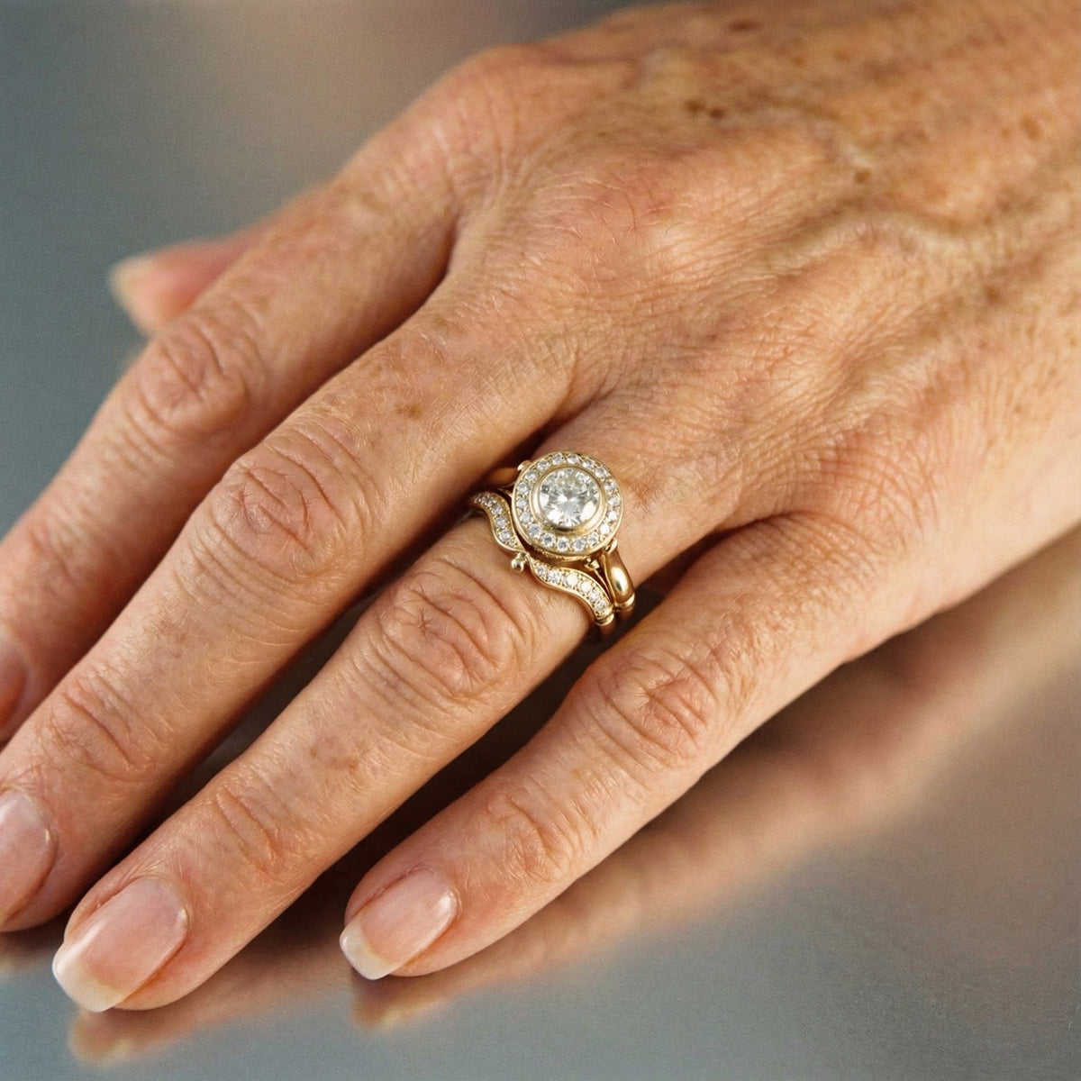Retro ringenset met steentjes in goud