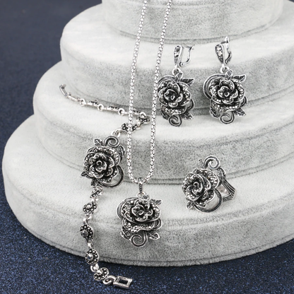 Elegante glinsterende set in wit goud