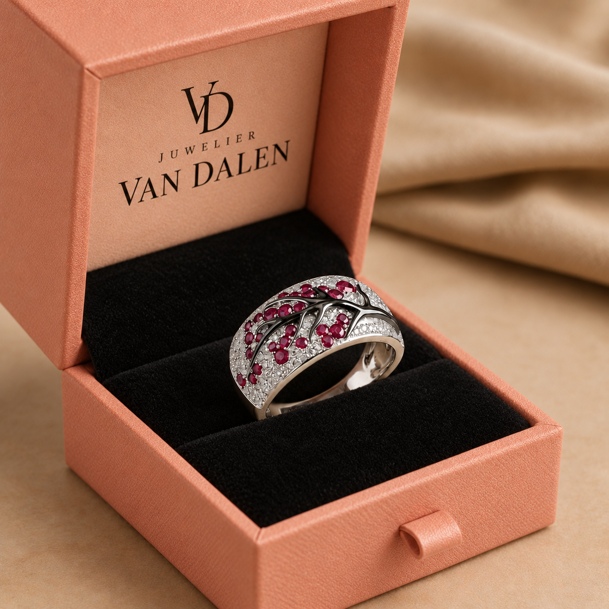 Ring met robijn en bloemen | Witgoud