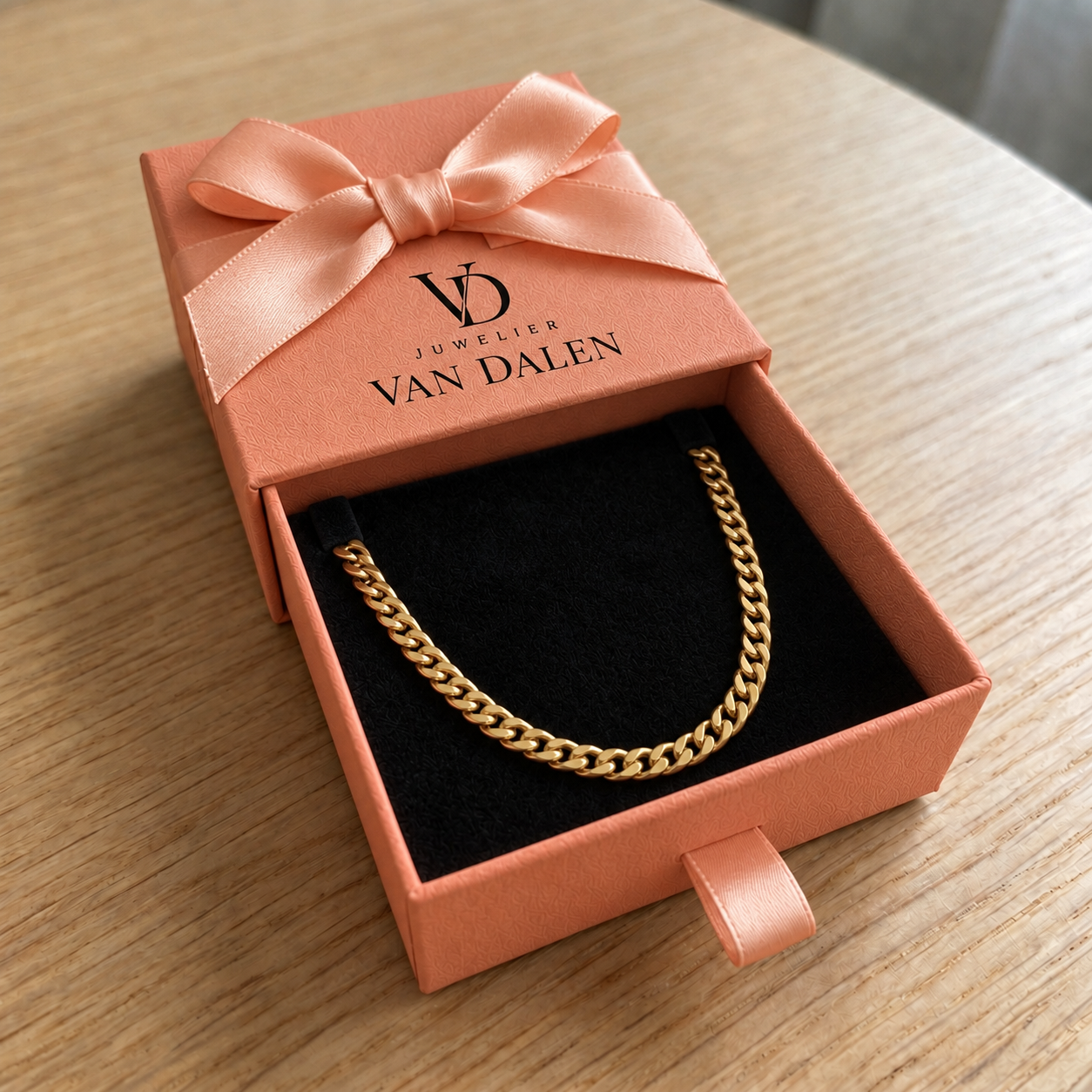 Cubaanse ketting met brede schakels | Goud
