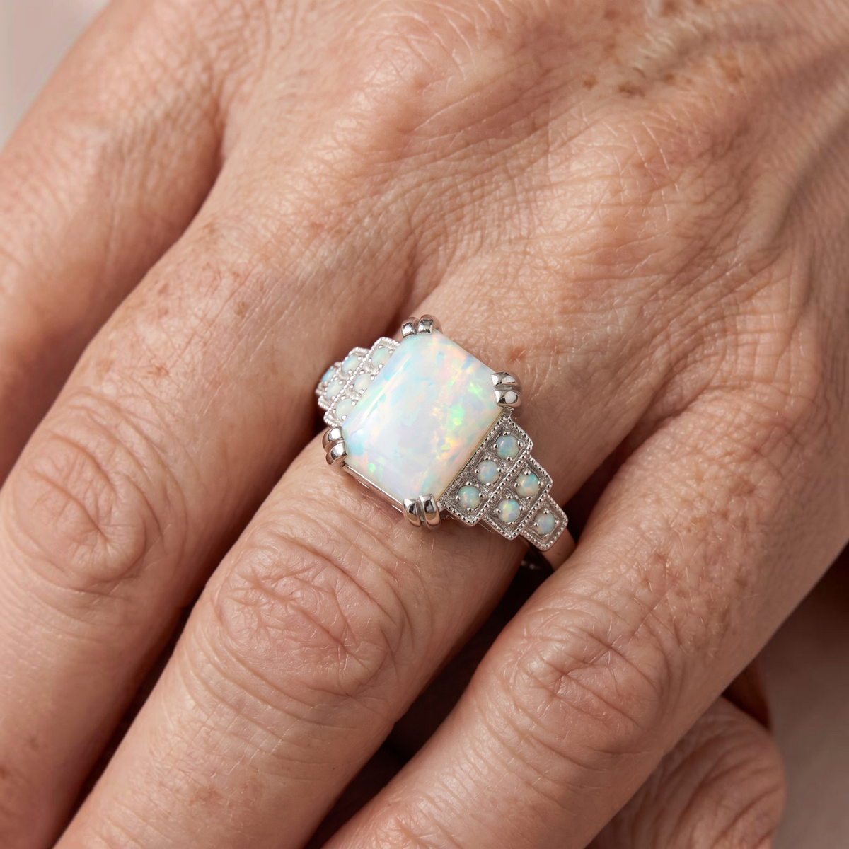 Art deco ring met wit opaal | Witgoud